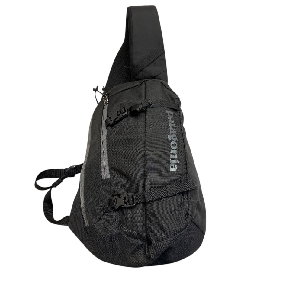 Patagonia black atom 8L sling bag